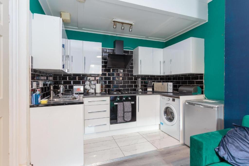 Beautiful Boutique Edinburgh Abode - Sleeps 4 Apartment Exterior photo